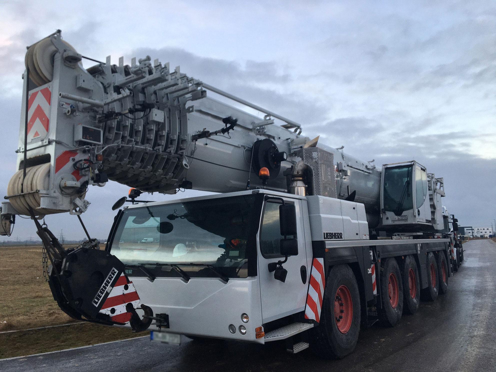 Liebherr LTM 1230-5.1 (1)