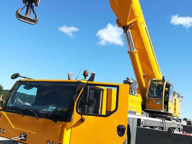 Liebherr LTM 1200-5.1 (2)