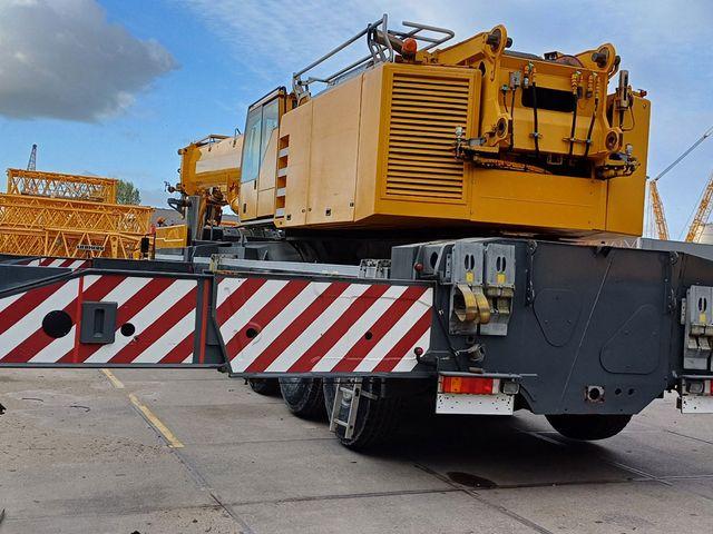 Liebherr LTM 1400-7.1 (3)