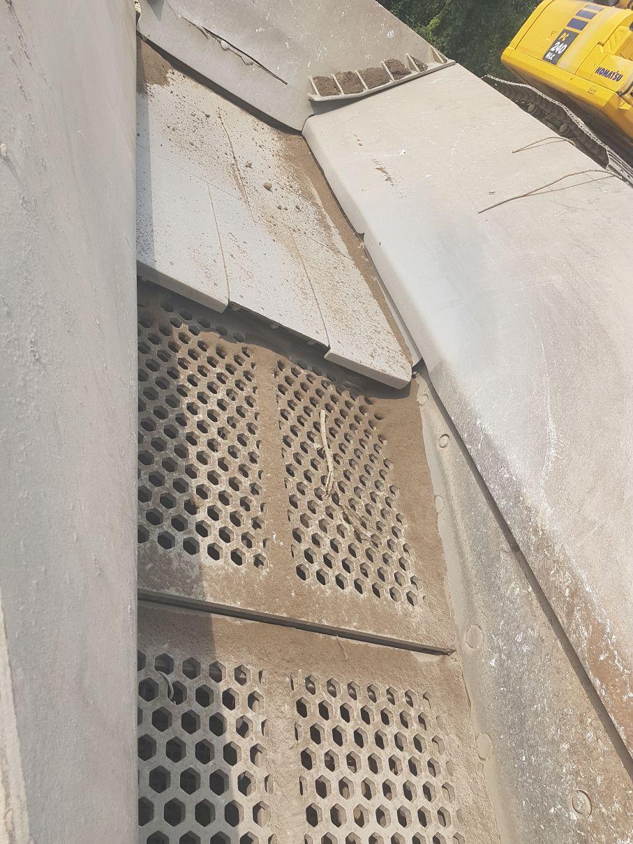 Powerscreen Trakpactor 320 (9)