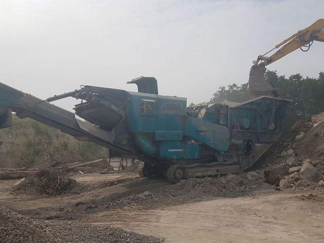 Powerscreen Trakpactor 320 (3)