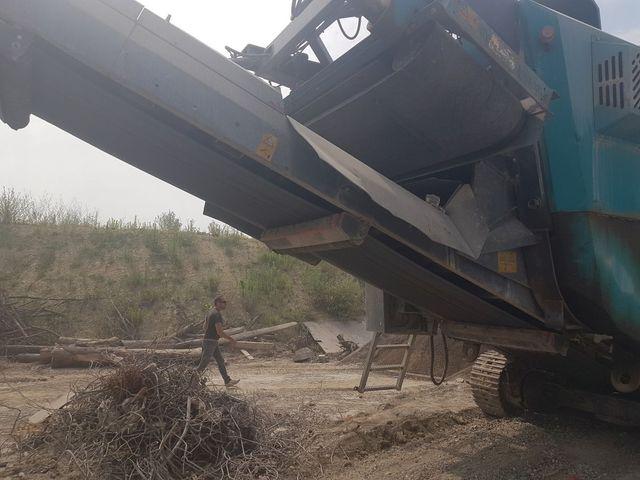 Powerscreen Trakpactor 320 (6)