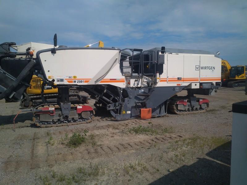 Wirtgen W 250 i (1)